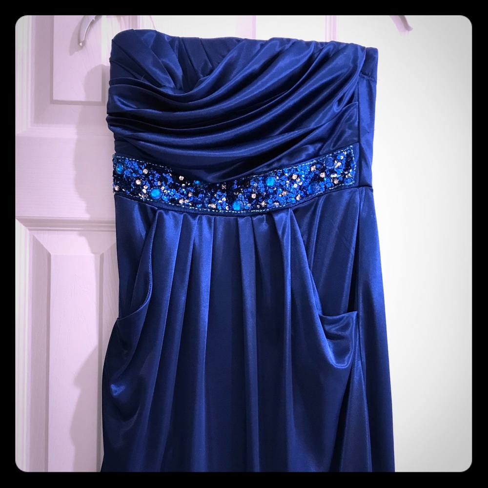Speeckless dress blue strapless with pockets M